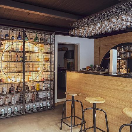 Pate'O Hostel & Suites Овар Экстерьер фото